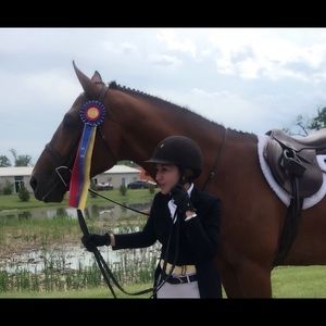 Meet your Posher, Alexandra